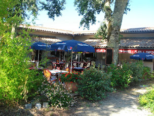 Photo n°11 de La Table des Darons à Salles (Restaurant)
