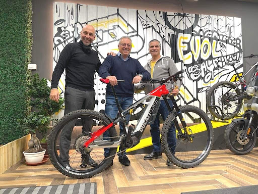EVOLBIKE e-STORE - Visual