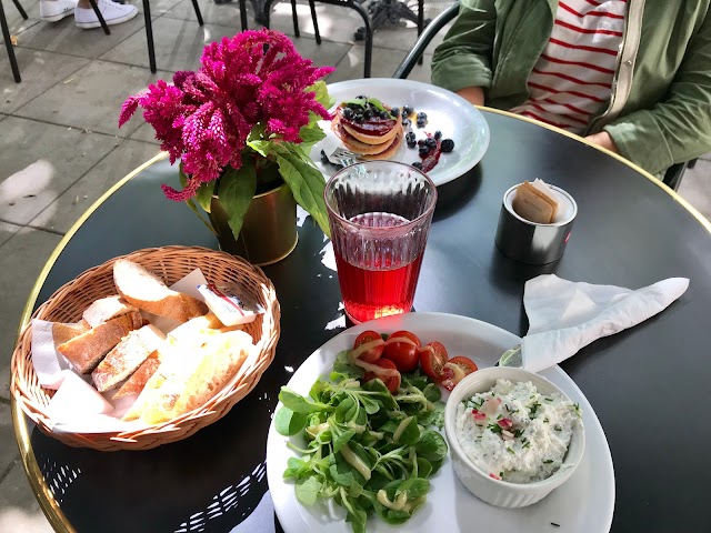Petit Paris Sołacz