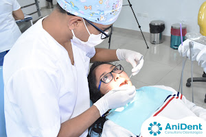 AniDent Clínica Dental 6