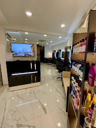 Photo n°15 de Artek Coiffure à Mougins (Magasin de produits de beauté)