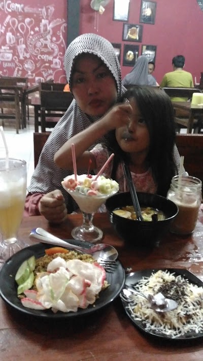 Photos of kedai hilwah