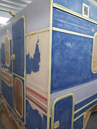 Photo n°4 de Carrosserie du Bouriou à Brens (Atelier de carrosserie automobile)