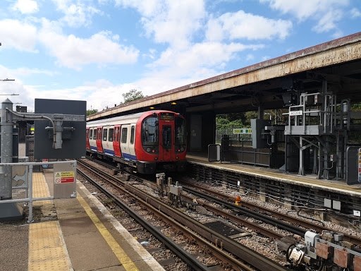Upminster - Visual