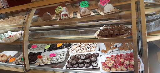 Pasticceria Le Dolcezze Di Valanzano Pietro