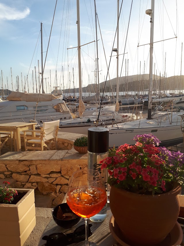 LEROS MARINA