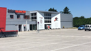 Photo n°1 de Intermarché SUPER Saint-Pierre des Fleurs à Saint-Pierre-des-Fleurs (Magasin de vins et spiritueux)