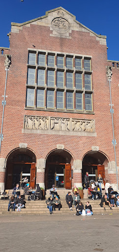 Lockerpoint Luggage Storage Damrak Gallery - Netherlands