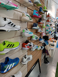 Photo n°9 de MYFYT13 Store | Equipementier Sportif, textile publicitaire à La Chapelle-Saint-Aubin (Boutique de t-shirts personnalisés)