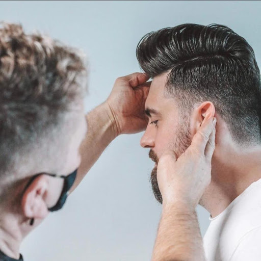 Br Barber & Frisør