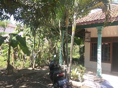Photos of Base Camp Pendaki Gunung Comal