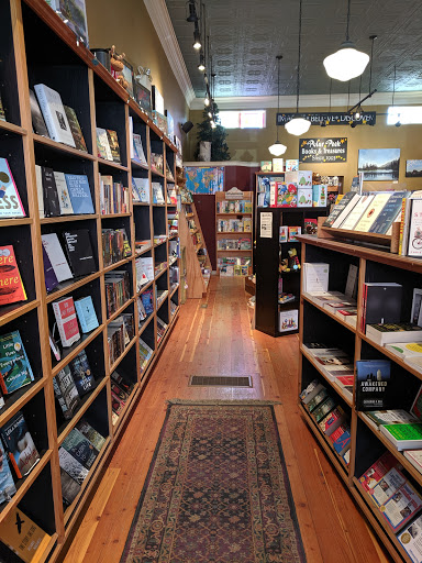 Polar Peek Books Gallery - Canada