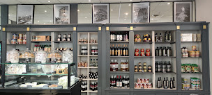 Photo n°16 de Traiteur Le Cèdre à Le Plessis-Robinson (Restaurant)