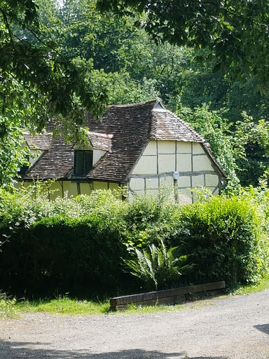 National Trust - Oakhurst Cottage - Thumbnail