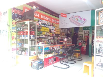 Photos of Merdeka phone Sinduraja