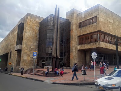 Photos of Luis &Aacute;ngel Arango Public Library