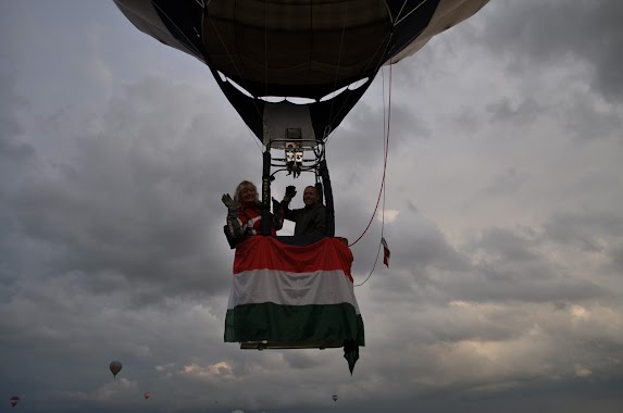 Nagy Lufi Hőlégballon Sport Egyesület, Author: Krisztina Gál