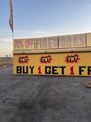 TNT Fireworks - Visual