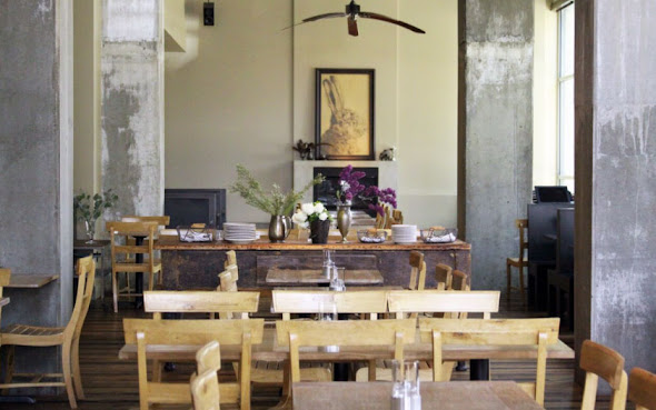 Black Bottle Bellevue by null