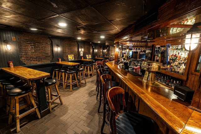 Front view of Teddy's on the Hill in Boston - Best American Restaurant near me.