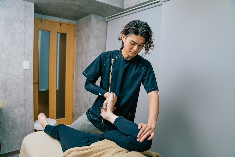 B Renatus「人生1身体が軽くなる整体」