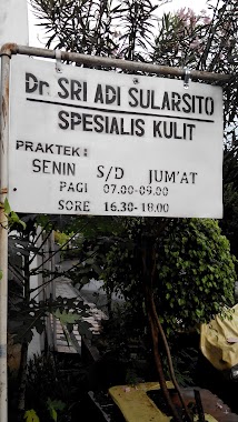 Sri Adi Sularsito Sp.Kk, Author: wisnu indrasworo