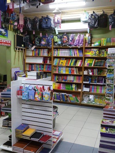 Photos of Lee's Books &Things Limited