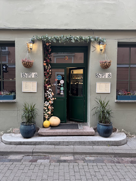 Bistro 18 — photo