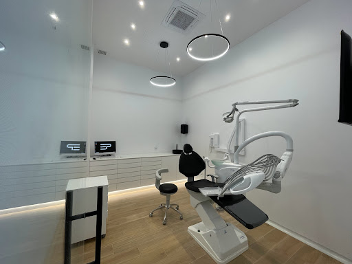CLÍNICA DENTAL ESTEBAN PELLICER - Thumbnail
