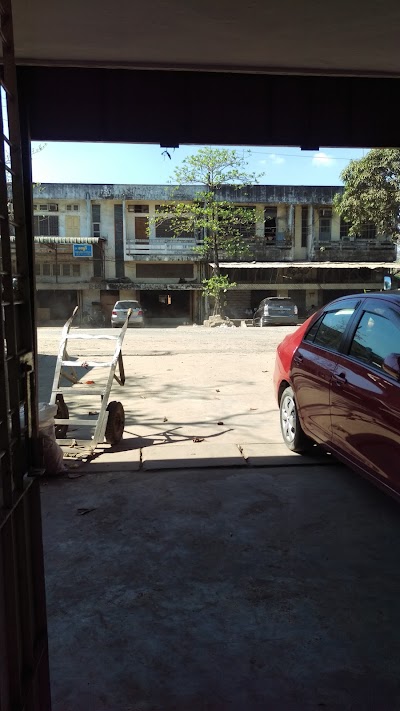 Photos of Bayint Naung Market