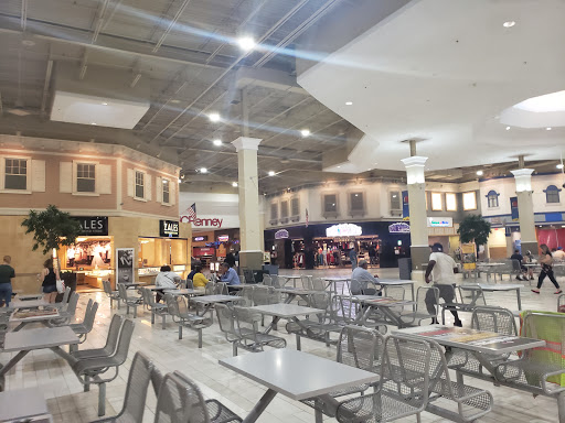 Sangertown Square Mall - Thumbnail