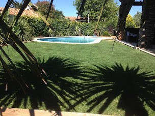 Photo n°4 de LezARTs des Jardins à Le Rove (Jardinier)