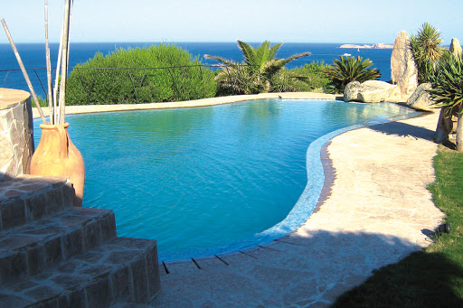 Edilgreen rivenditore Piscine Solaris Gallery - Italy