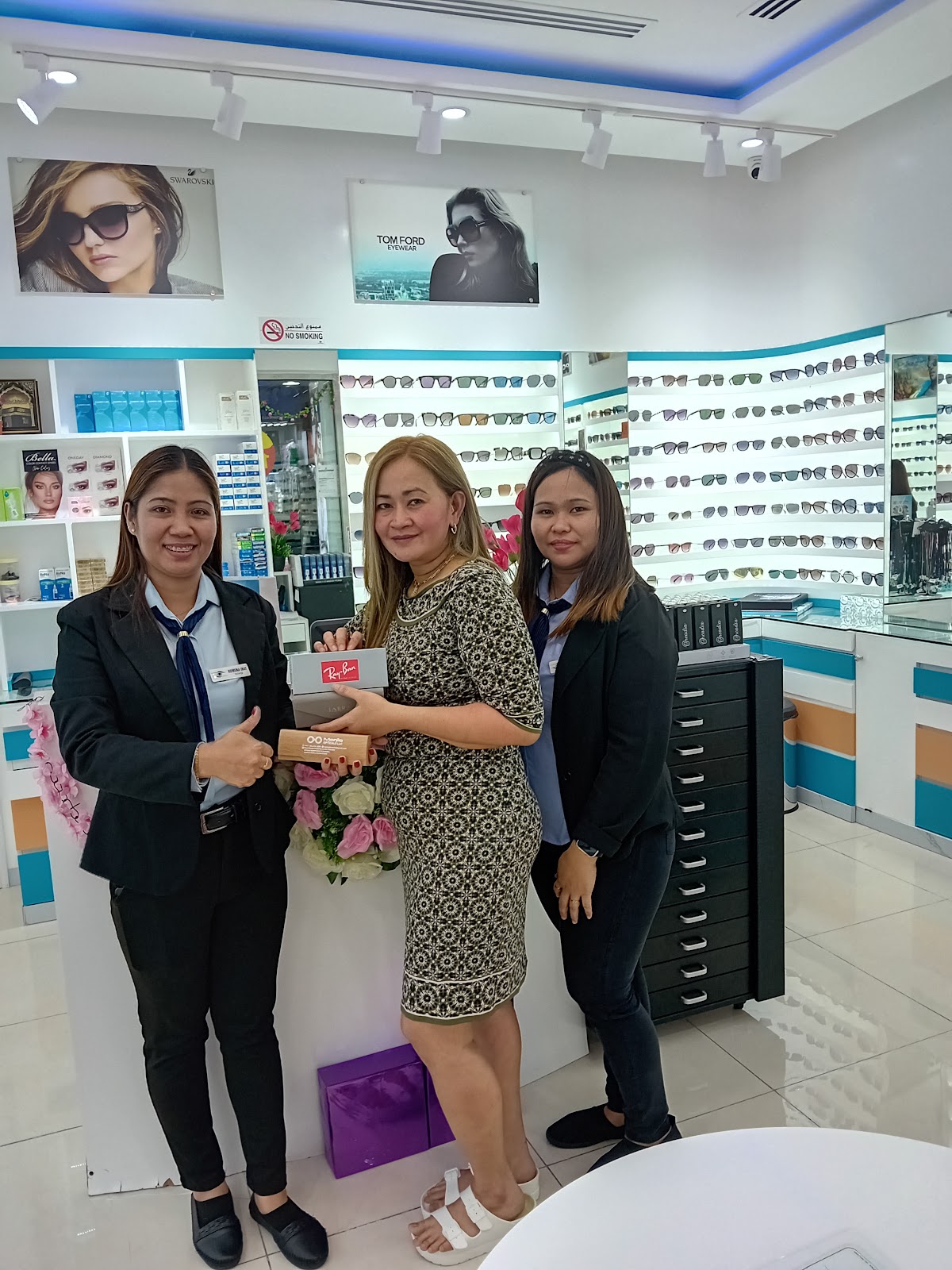EYECONIC Opticals - Al Satwa, Dubai {RTA - Approved Eye Test Center for Driving License} - صورة 5
