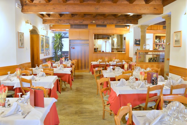 Ristorante Pizzeria al Quadrato e Residence Cà Mazzini
