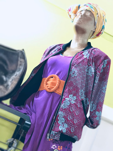 6 Rosso - Visual