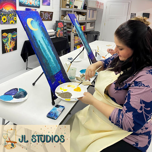 JL Studios - Visual