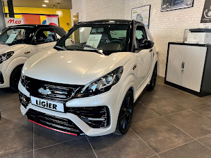 Photo n°5 de LIGIER STORE - BRUN PRESTIGE MOTORS PUGET SUR ARGENS - VOITURES SANS PERMIS LIGIER à Puget-sur-Argens (Vendeur de voitures d'occasion)