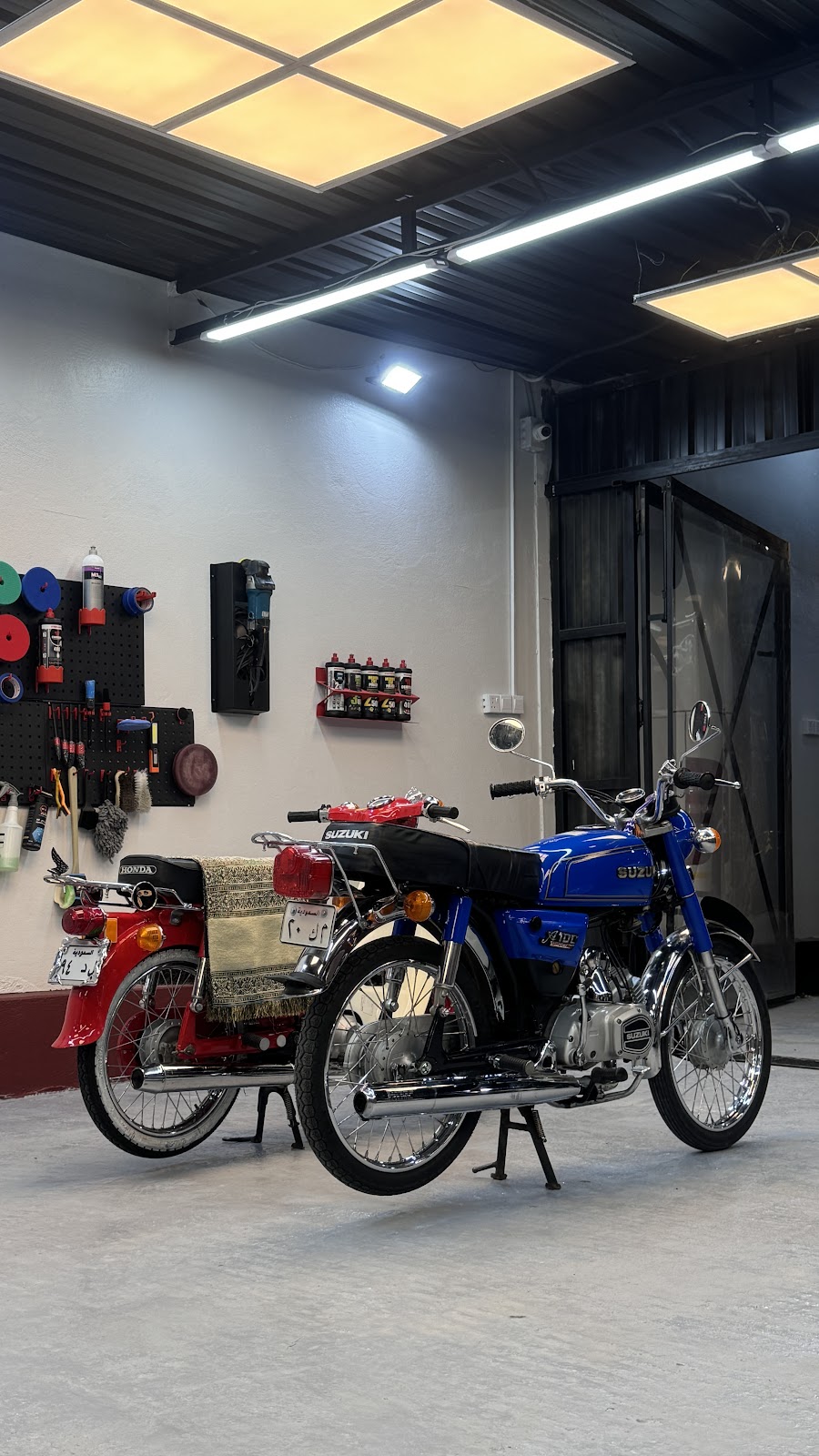 CAR MAKE UP الخياط للعناية بالسيارات - صورة 5