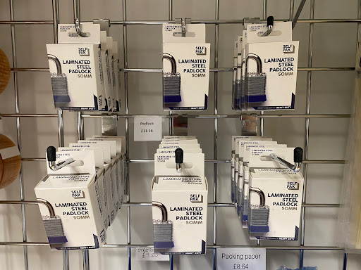 Hull Self Store - Visual