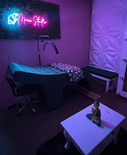 J'Moon Studio - Visual