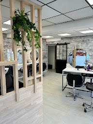 Photo n°10 de Vent Contr'Hair à Préfailles (Salon de coiffure)