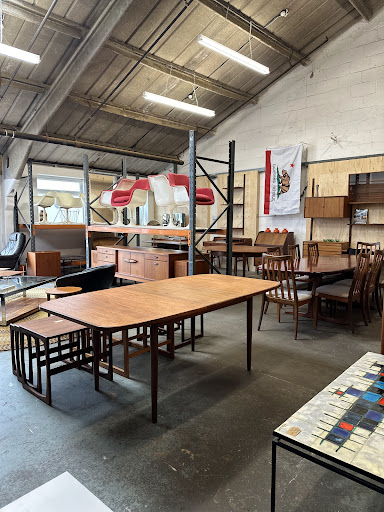 MidcenturyReFind - Visual