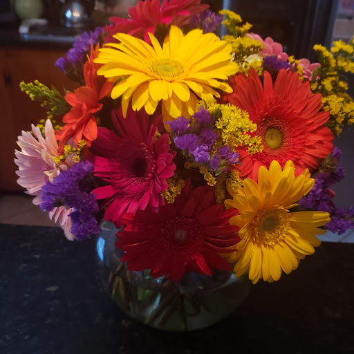 Hillside Florist & Gifts Gallery - United States