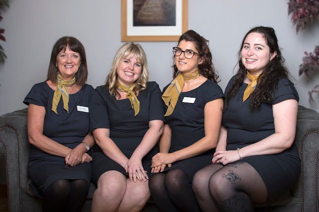 Colchester Dental Specialist Centre - Dentist