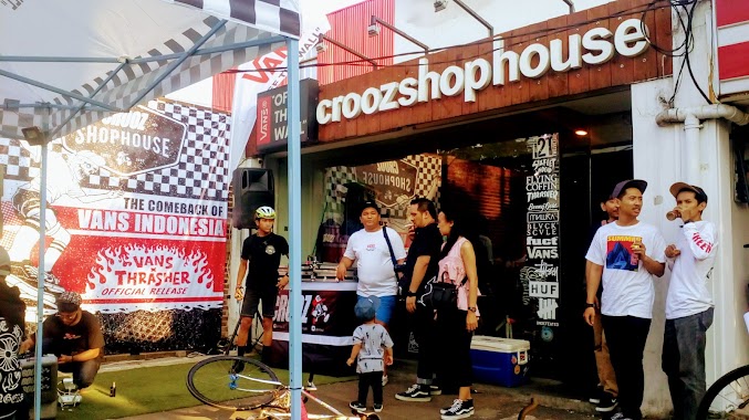 CROOZ Shophouse, Author: Key Mangunsong