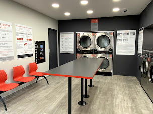 Photo n°13 de Laverie Speed Queen Ecully à Écully (Laverie automatique)