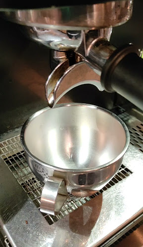 Opinii despre Corner Cafe în Αμαλιάδα - Καφετέρια