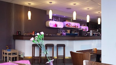 Photos of Purpur Caf&eacute; & Bar