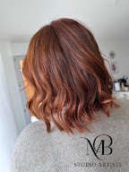 MB Studio Artiste ( coiffeuse à domicile ) à Neuville-de-Poitou